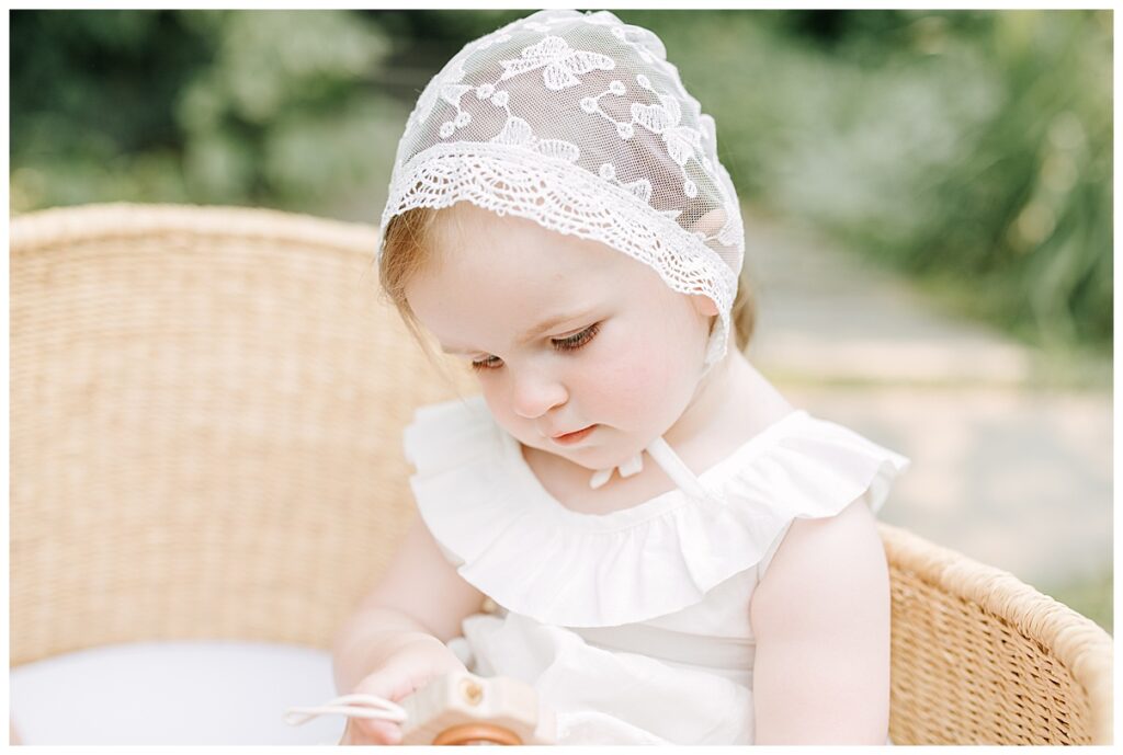little girl with lace bonnet 