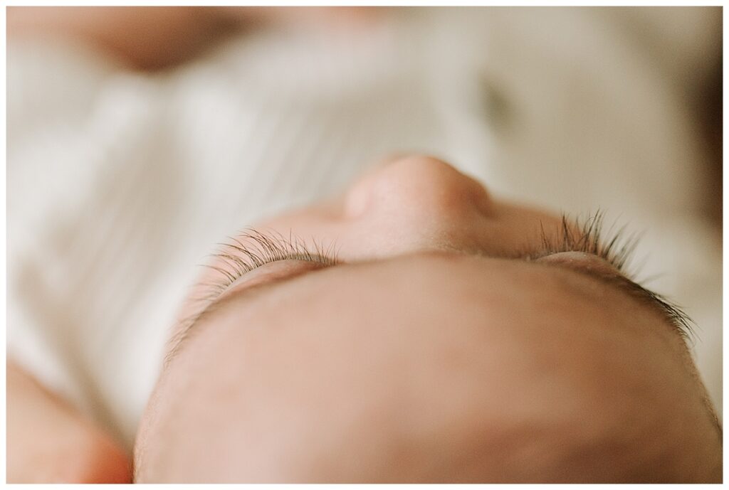 newborn eye lashes 